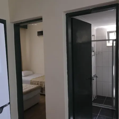 公寓 Sirma Tatil Evi 2 *